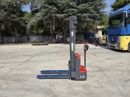 LIFTEX Dynamic 1530D električni staker sa slobodnim hodom