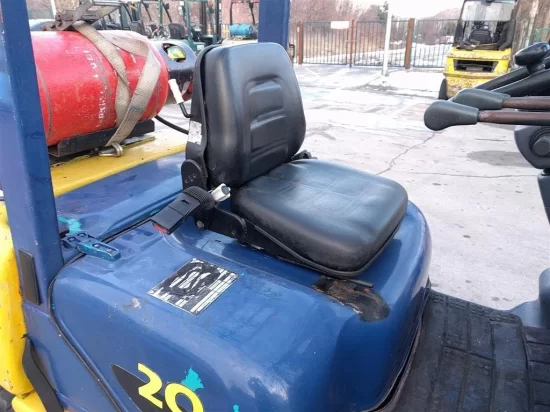 KOMATSU