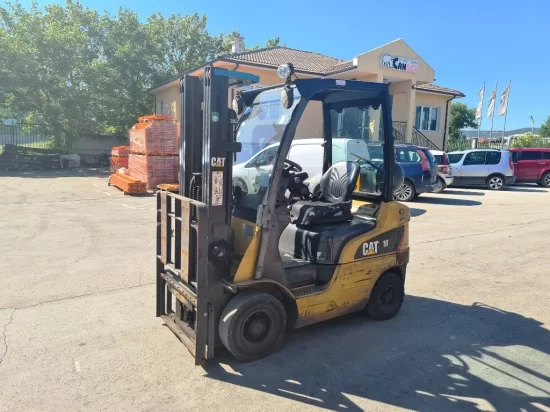 LPG viljuškar CATERPILLAR