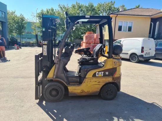 LPG viljuškar CATERPILLAR