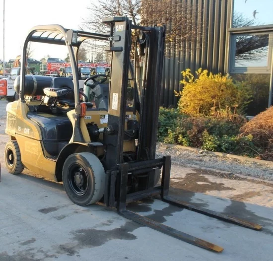 LPG viljuškar CATERPILLAR