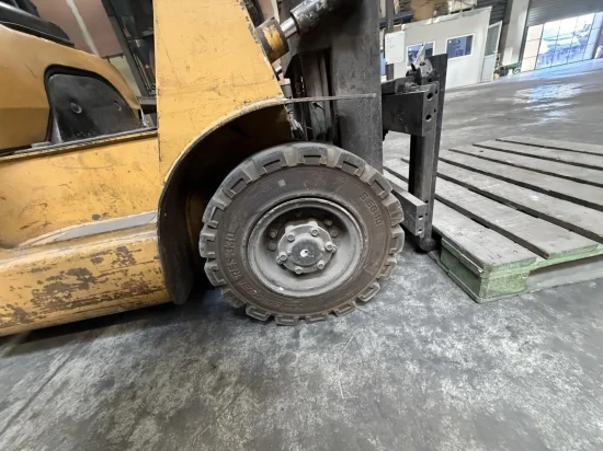 LPG viljuškar CATERPILLAR