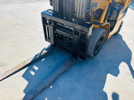 LPG viljuškar CATERPILLAR