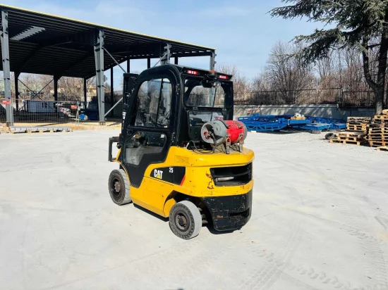 LPG viljuškar CATERPILLAR