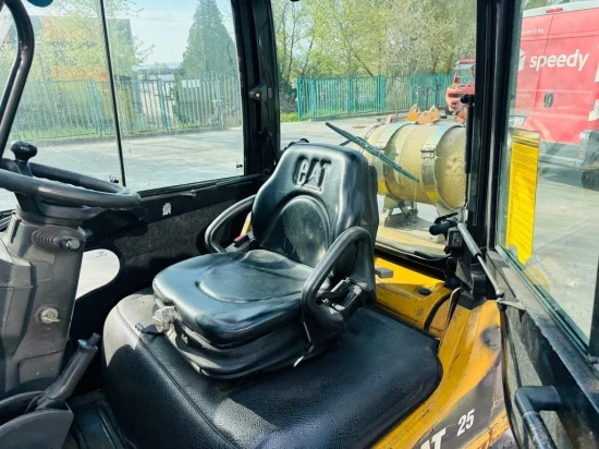 LPG viljuškar CATERPILLAR