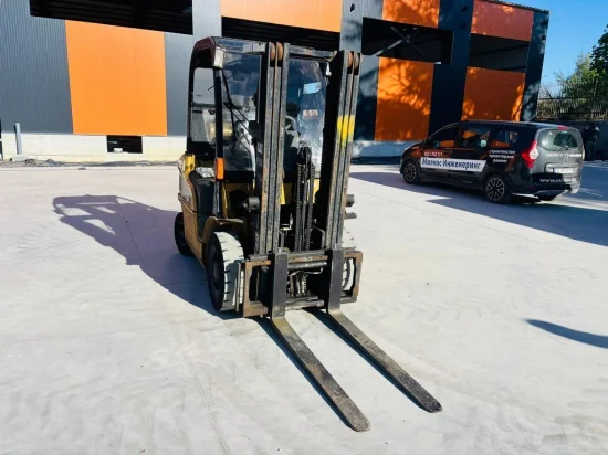 LPG viljuškar CATERPILLAR