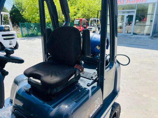 LPG viljuškar NISSAN/UNICARRIERS