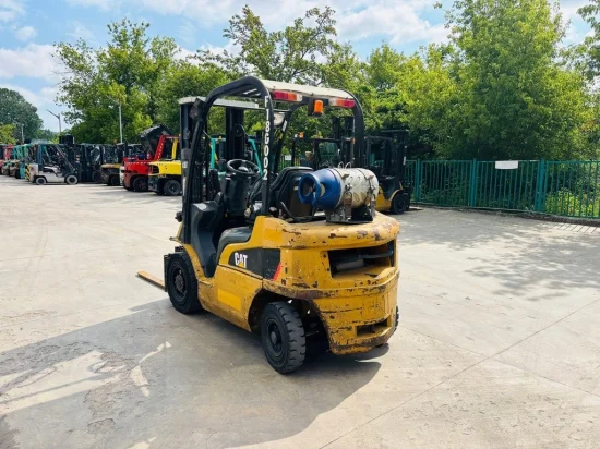 LPG viljuškar CATERPILLAR