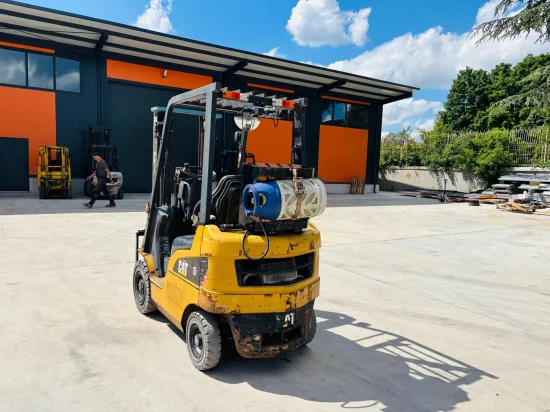 LPG viljuškar CATERPILLAR